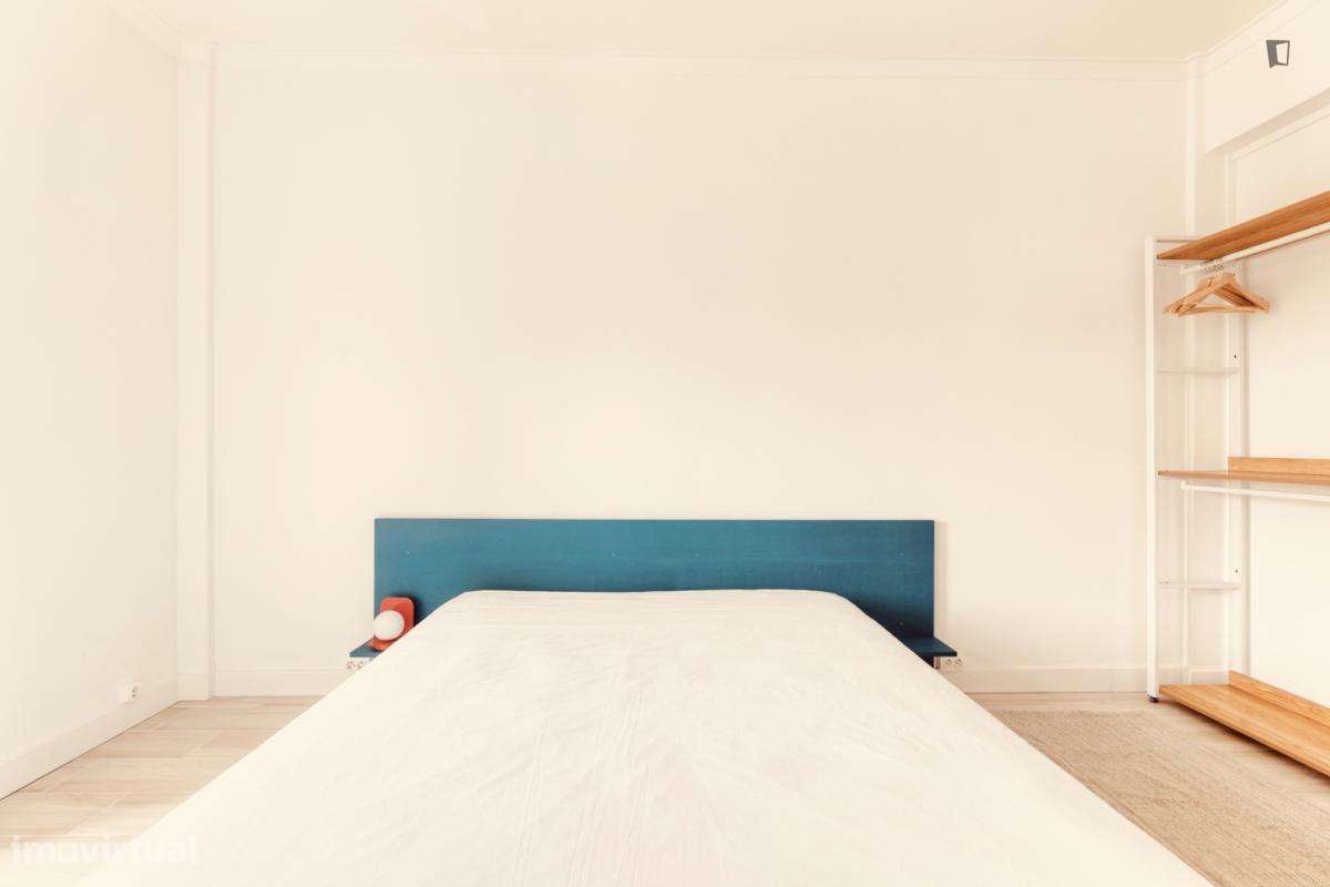 Quarto - localizado em Benfica Lisbon - Grande imagem: 4/10