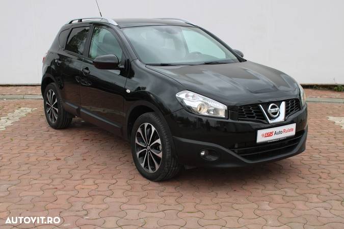 Nissan Qashqai 2.0 dCi DPF 4x4 Aut tekna - 8