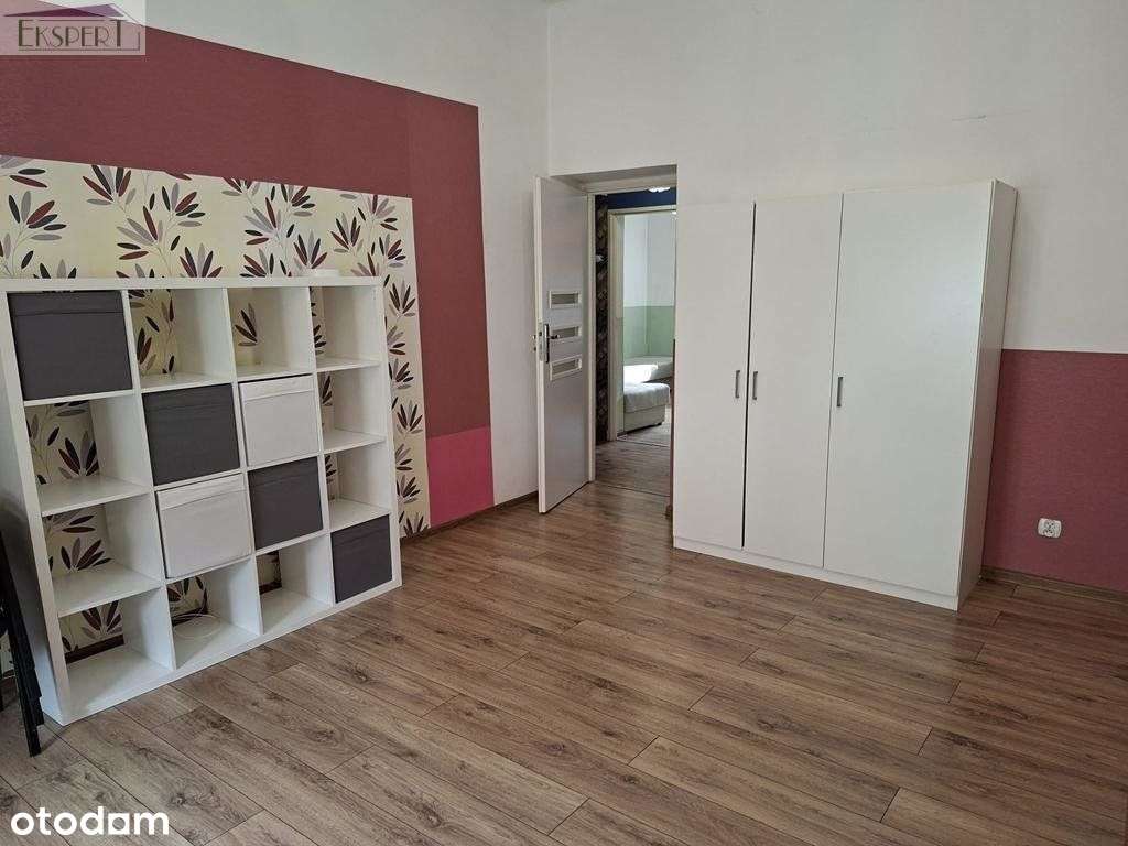 K-ce ul. Barbary do wejścia 2 pokoje, a możliwe 3-9