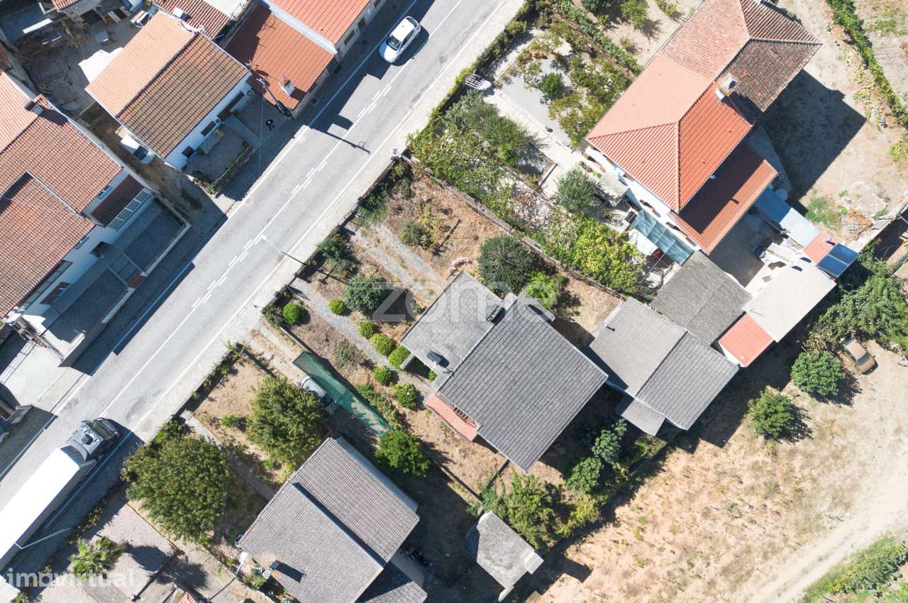 Moradia T6 em Alijó-22