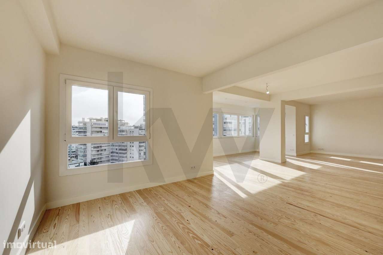 T4 de Luxo nas Torres do Restelo | Vista Rio e Monsanto | Renovado com - Grande imagem: 5/60