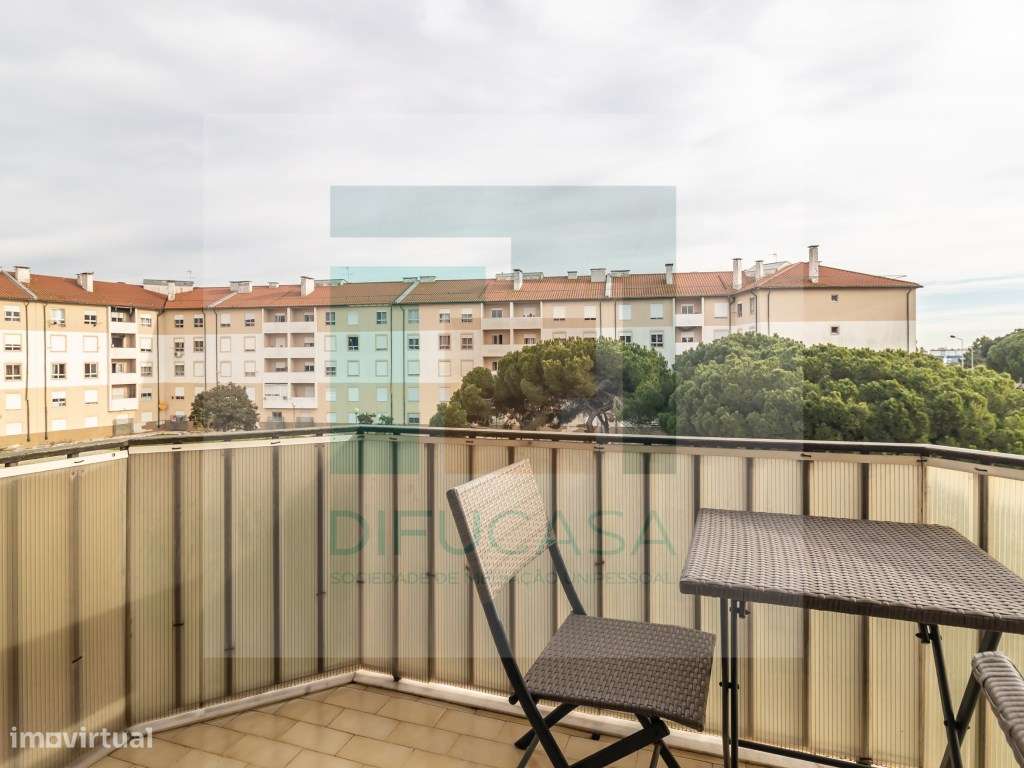 Apartamento T3 Central no Feijó-28