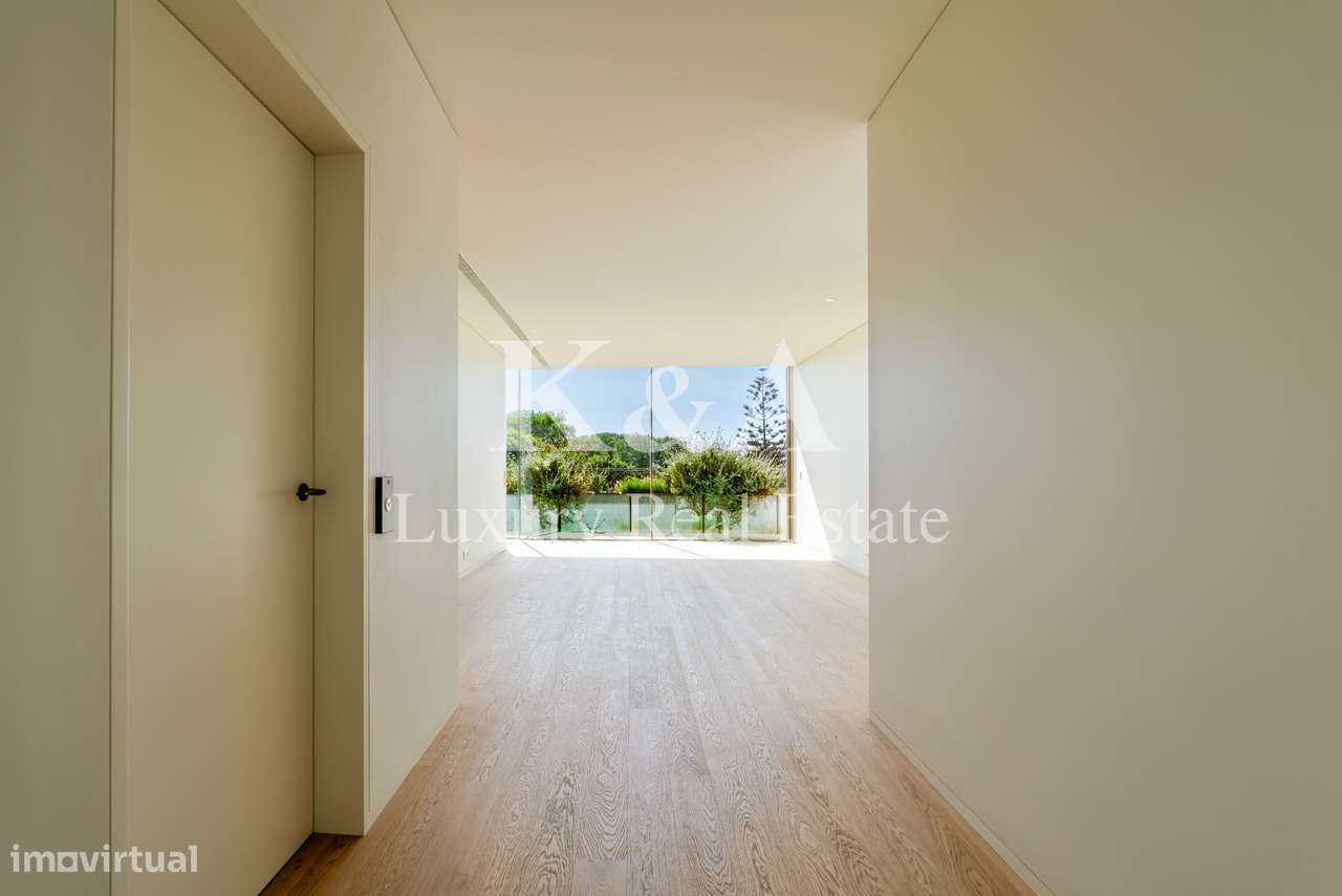Apartamento Penthouse T4 com terraço e piscina na Foz-6