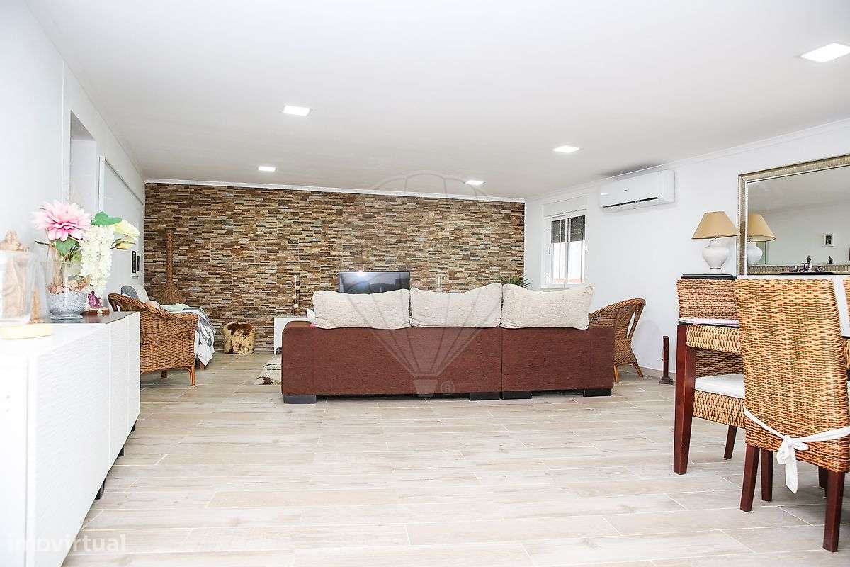 Moradia T4 para venda-1