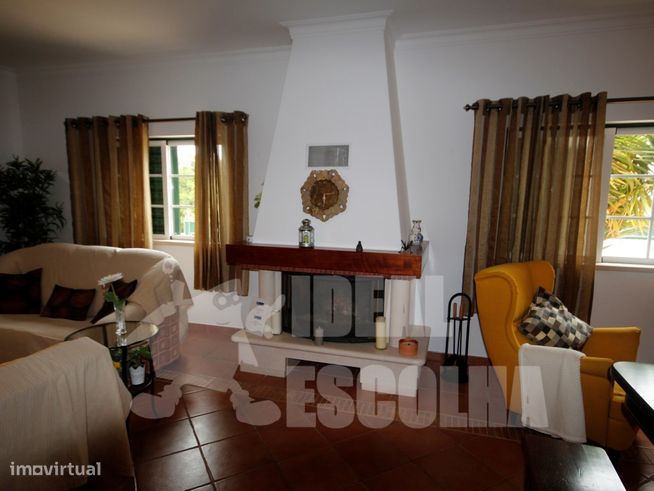 MORADIA V4 ALVOR 1200 000€-17