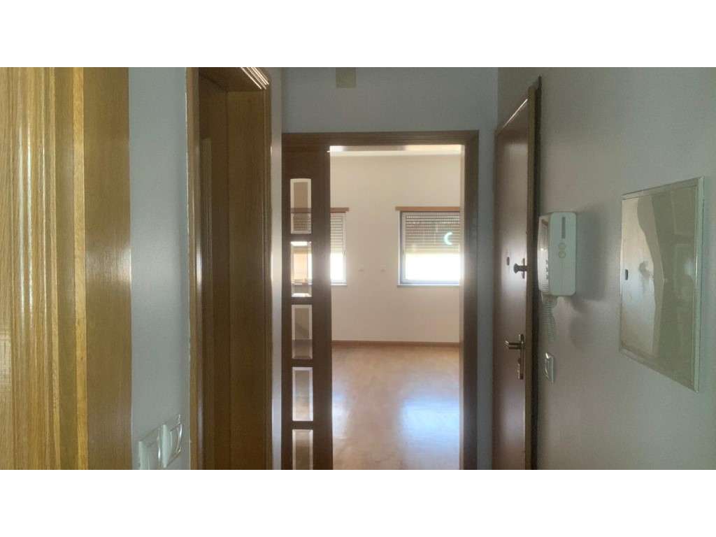 T3 Duplex com Garagem box, Terraços, Suite - Seminovo-9