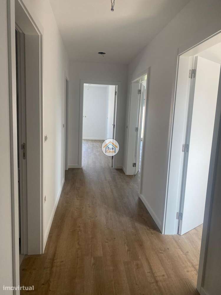 Apartamento T2 Duplex Novo com Entradas Independentes Para poder renta - Grande imagem: 3/27