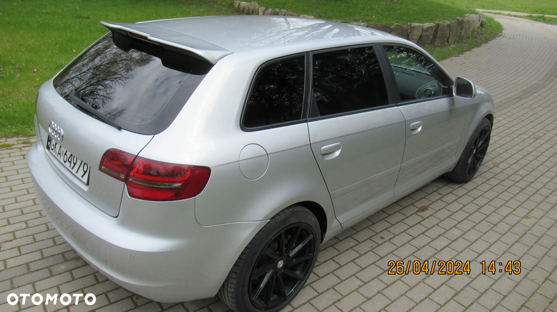 Audi A3 2.0 TDI Sportback DPF quattro Ambition - 5