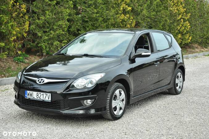 Hyundai I30 1.6 CRDI FIFA WM Edition - 3