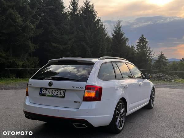 Skoda Octavia 2.0 TDI RS - 32