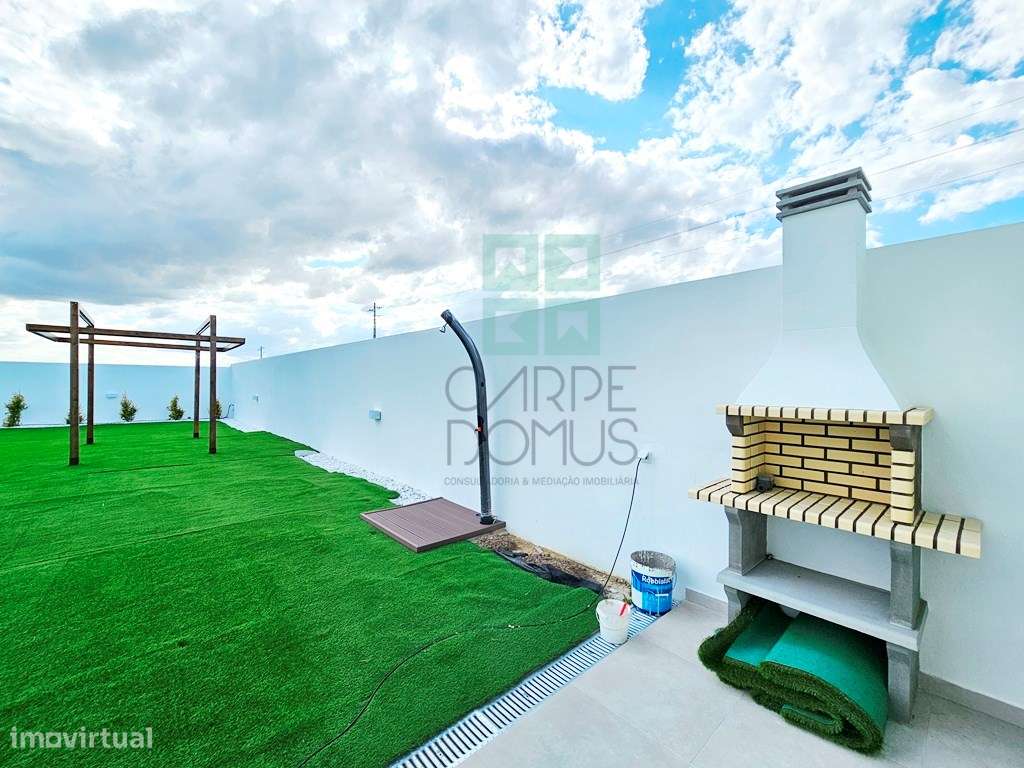 Excelente nova moradia T5 com piscina, em lote 7580m2, em Alpiarça,...-56