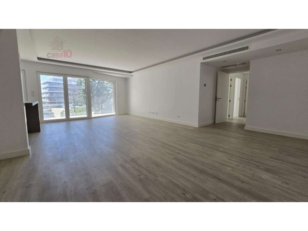 Apartamento T3 novo para arrendamento em zona nobre na Parede - Grande imagem: 2/32