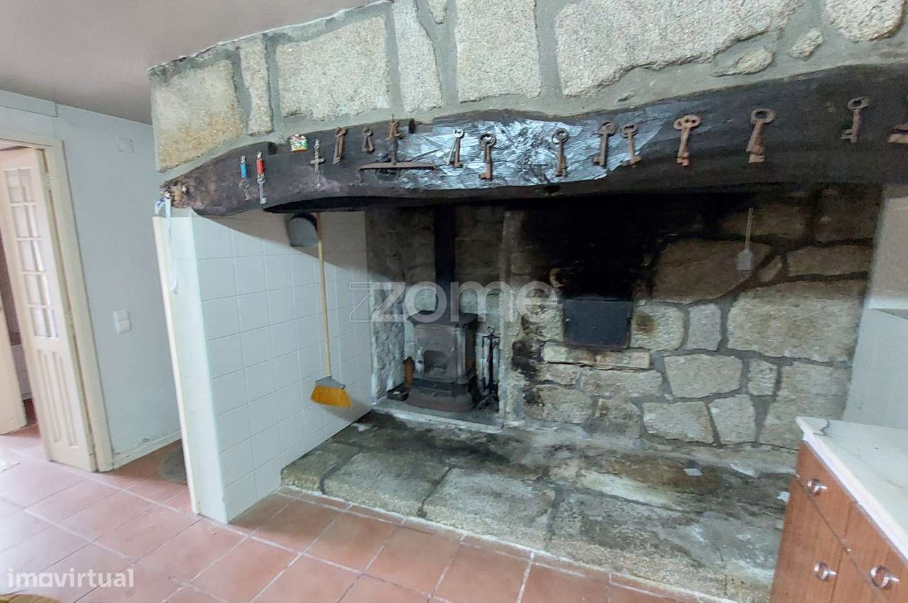 Quinta T4 com Terreno de 1.800 m² em Nogueira do Cravo-33