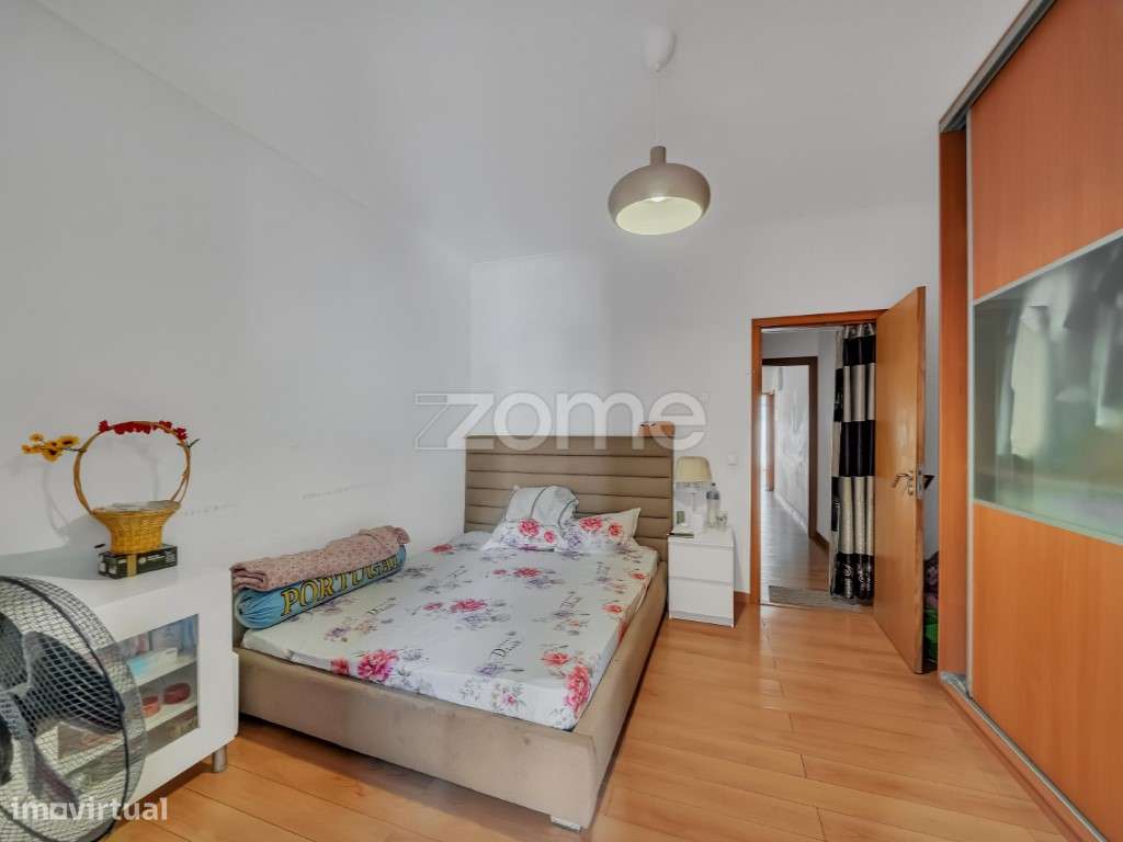 Apartamento T4 Intendente-15