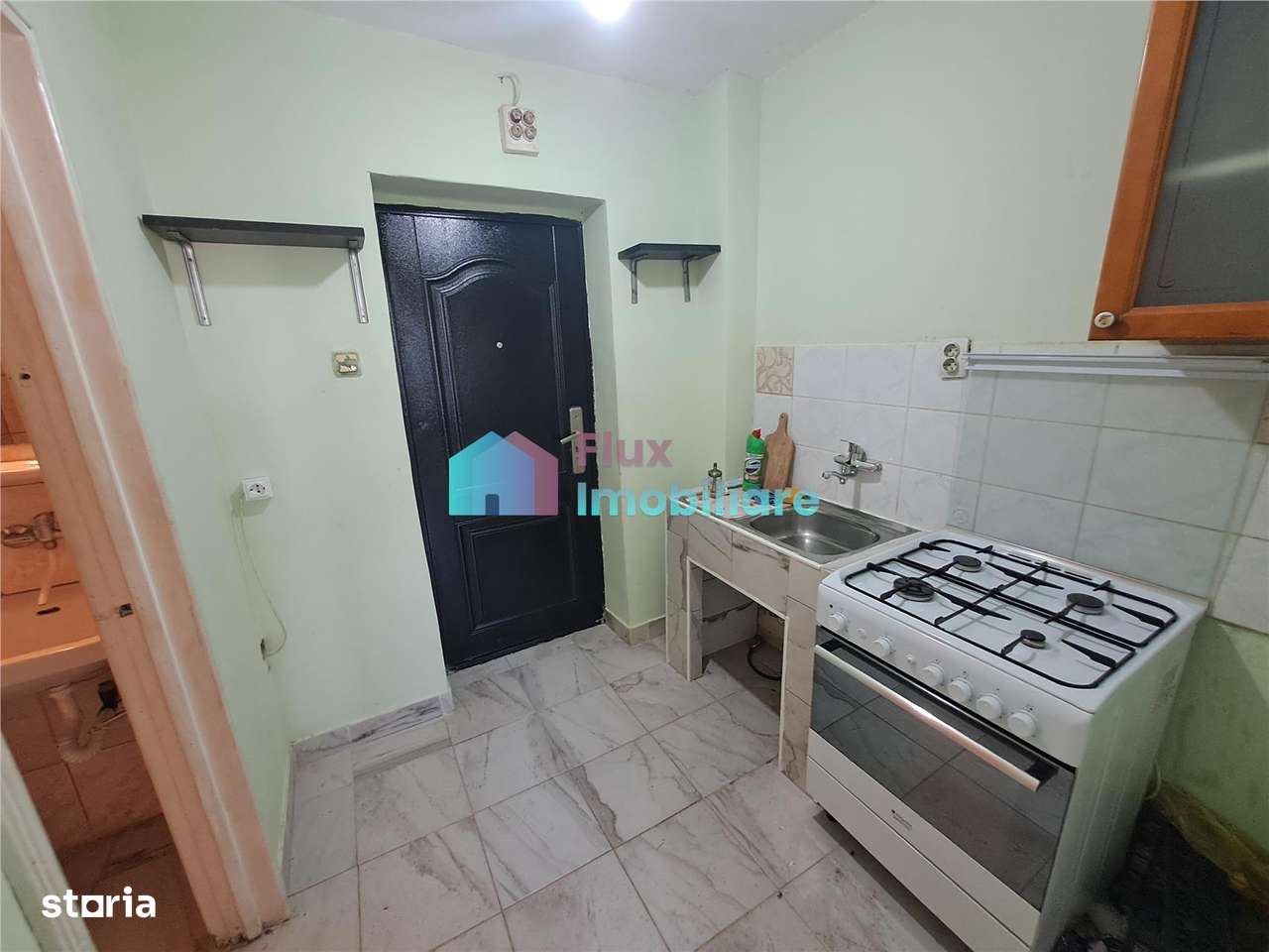 Garsoniera nemobilata Burdujeni zona garii - Imagine principală: 2/8