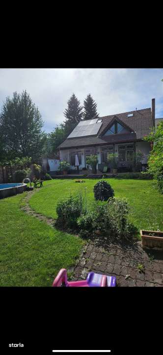 Vila Centrala 290 mp utili , 700 mp  de teren,15 ml Front, Str. Fantan - Imagine principală: 1/12