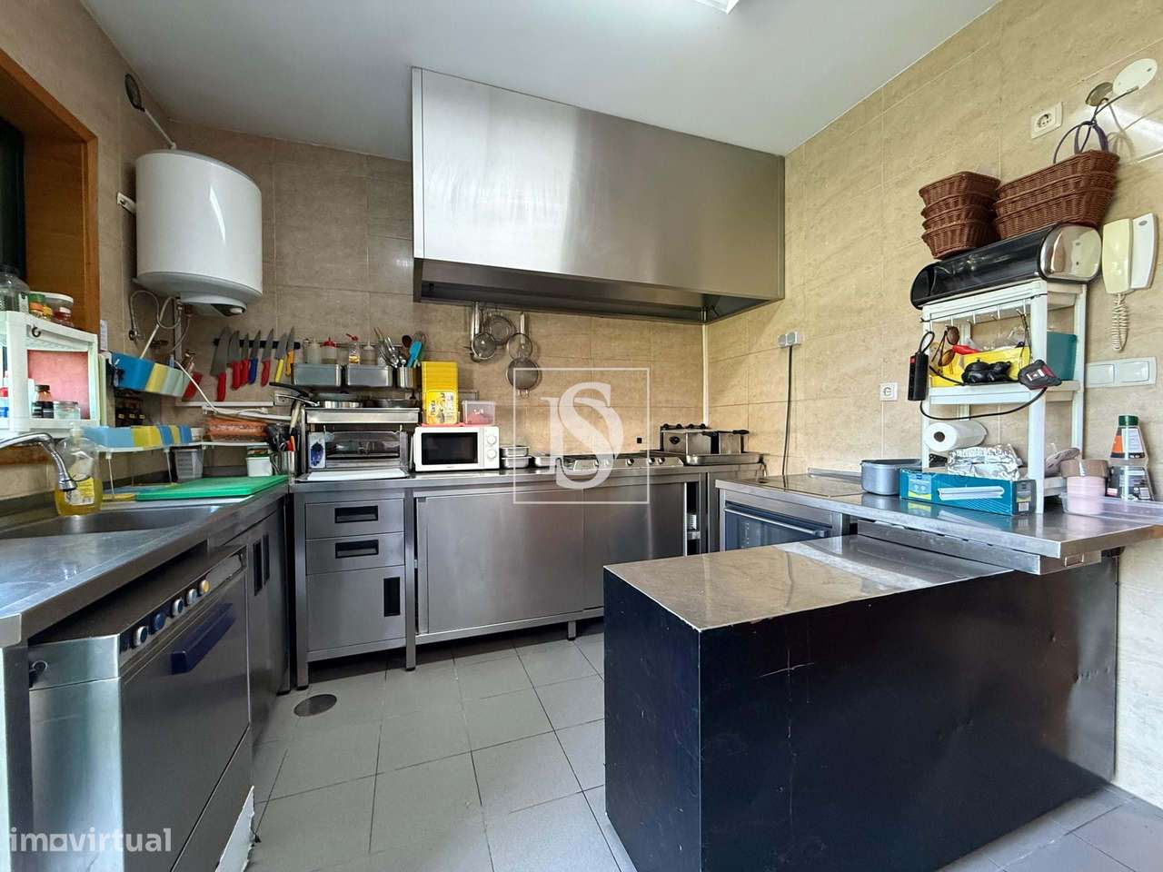 Moradia T3 + Espaço Comercial-9