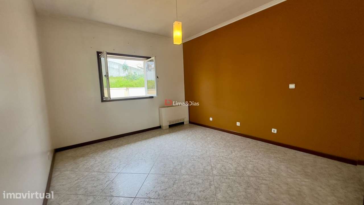 Moradia Isolada T4 Venda em Santa Maria da Feira, Travanca, Sanfins e-30