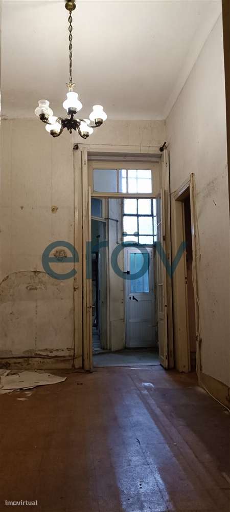 APARTAMENTO T2 A 70m DA ROTUNDA DA BOAVISTA - Grande imagem: 1/32