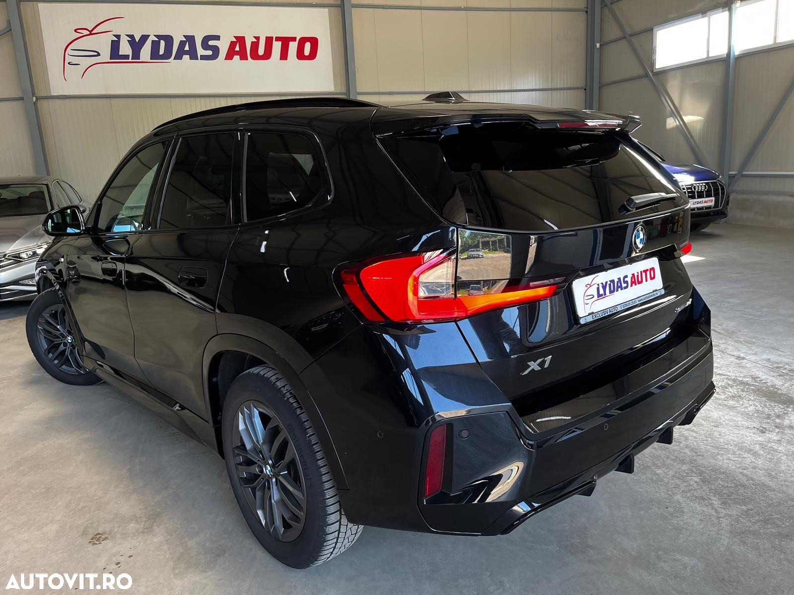 BMW X1 sDrive18i Aut. M Sportpaket - 3