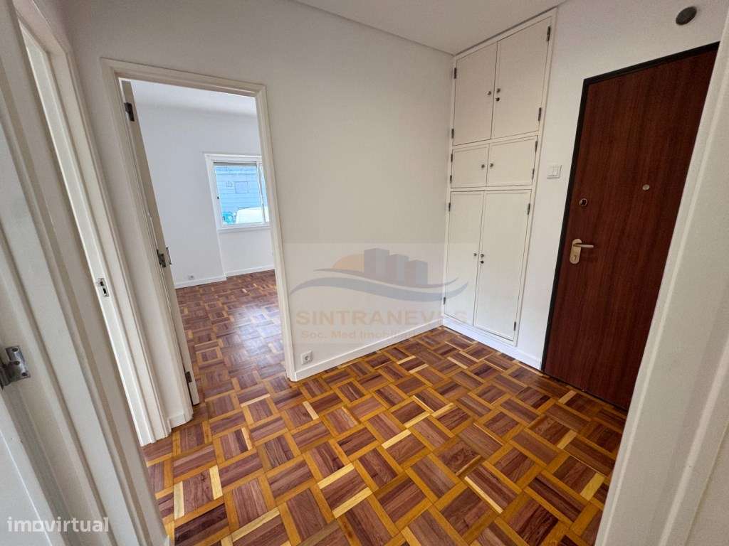 Excelente apartamento T3 Totalmente Remodelado com duas casas de banho - Grande imagem: 4/22