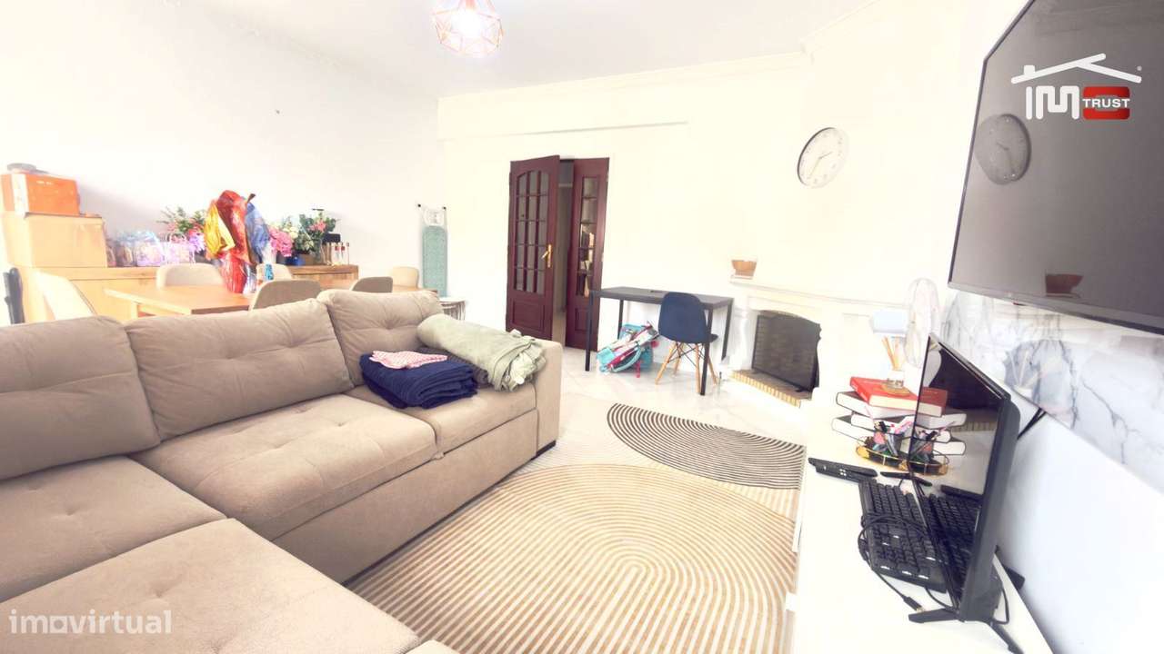 Apartamento T2+2 Duplex Samouco - 2 Varandas, Coz. Semi-Equipada, L... - Grande imagem: 5/38