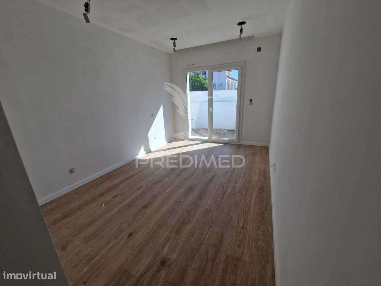 Moradia Térrea Isolada T4 - Grande imagem: 4/14