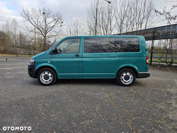 Volkswagen Multivan - 25