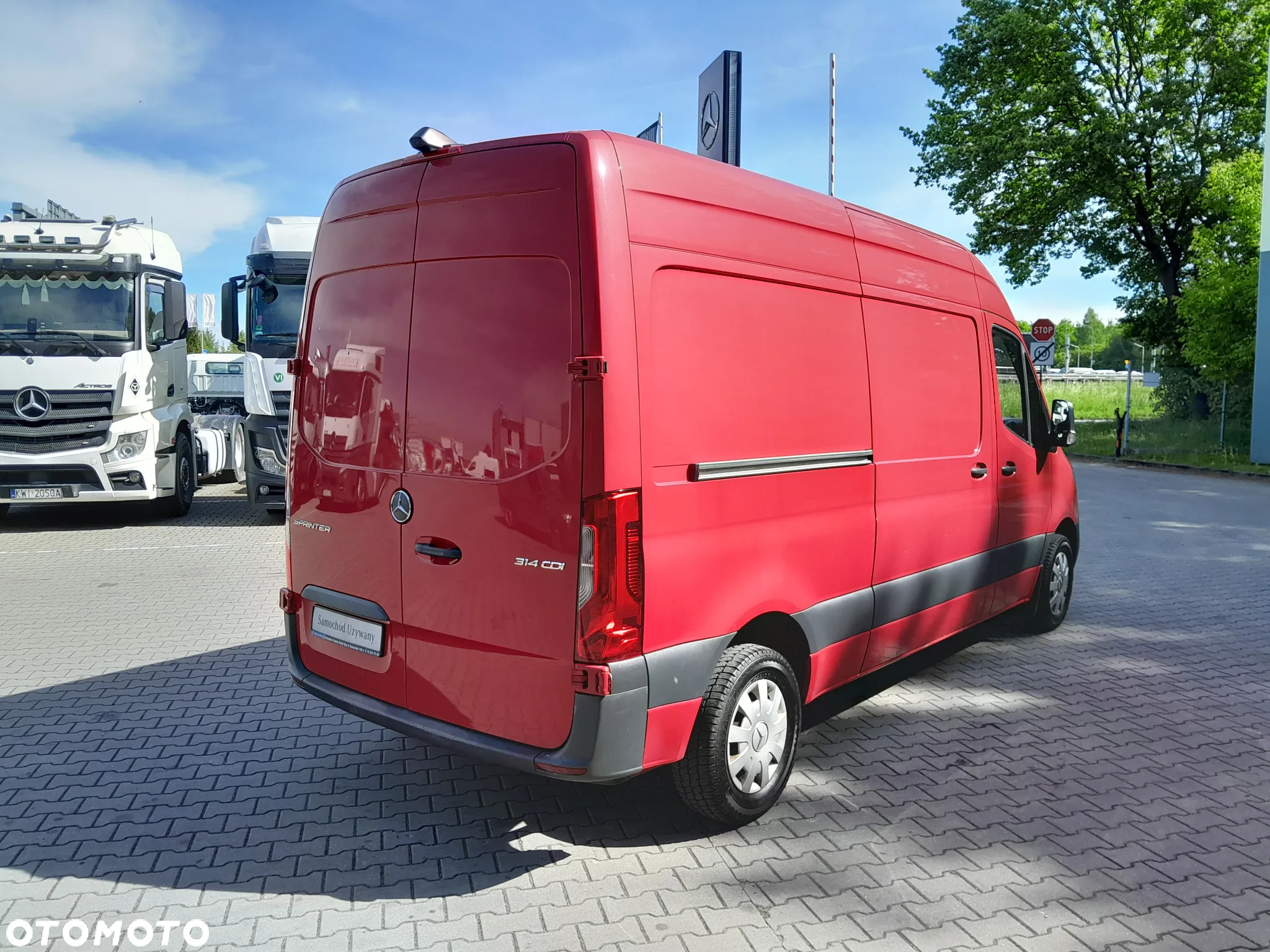 Mercedes-Benz Sprinter - 4