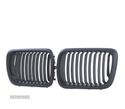 GRELHAS FRONTAIS PARA BMW SERIE 3 E36 96-99 M PERFORMANCE PRETO MATT - 4