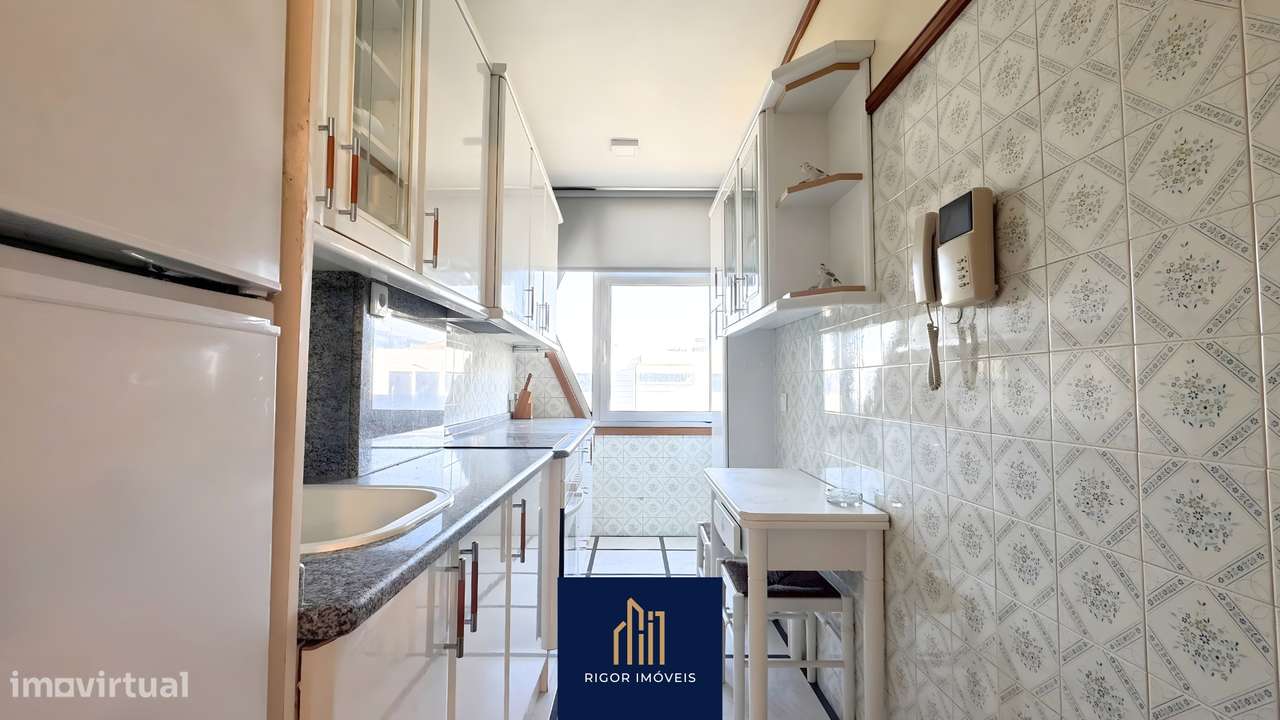 Apartamento T2 | Póvoa de Varzim - 80 metros da Praia-8