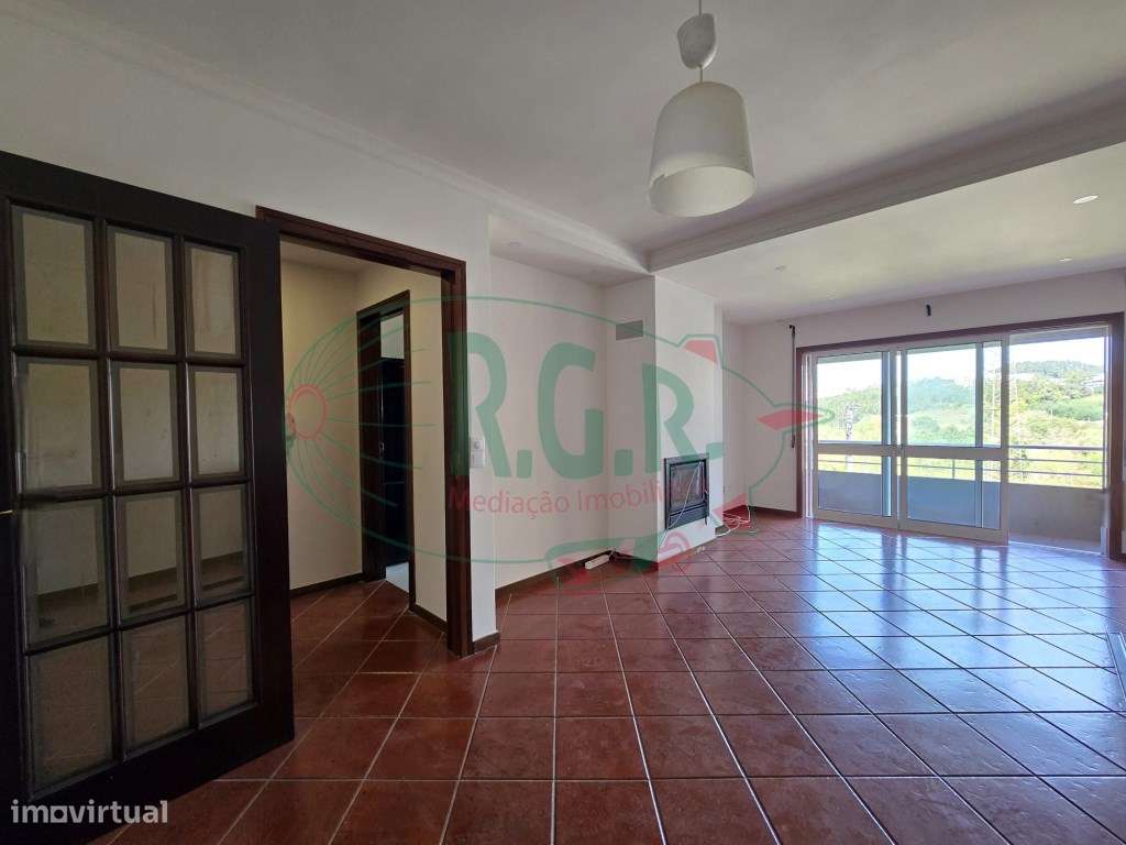 T2 Lg Garagem e Arrúmos - Próximo Metyis e Faculdade Medicina-12