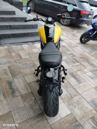 Yamaha XSR - 24