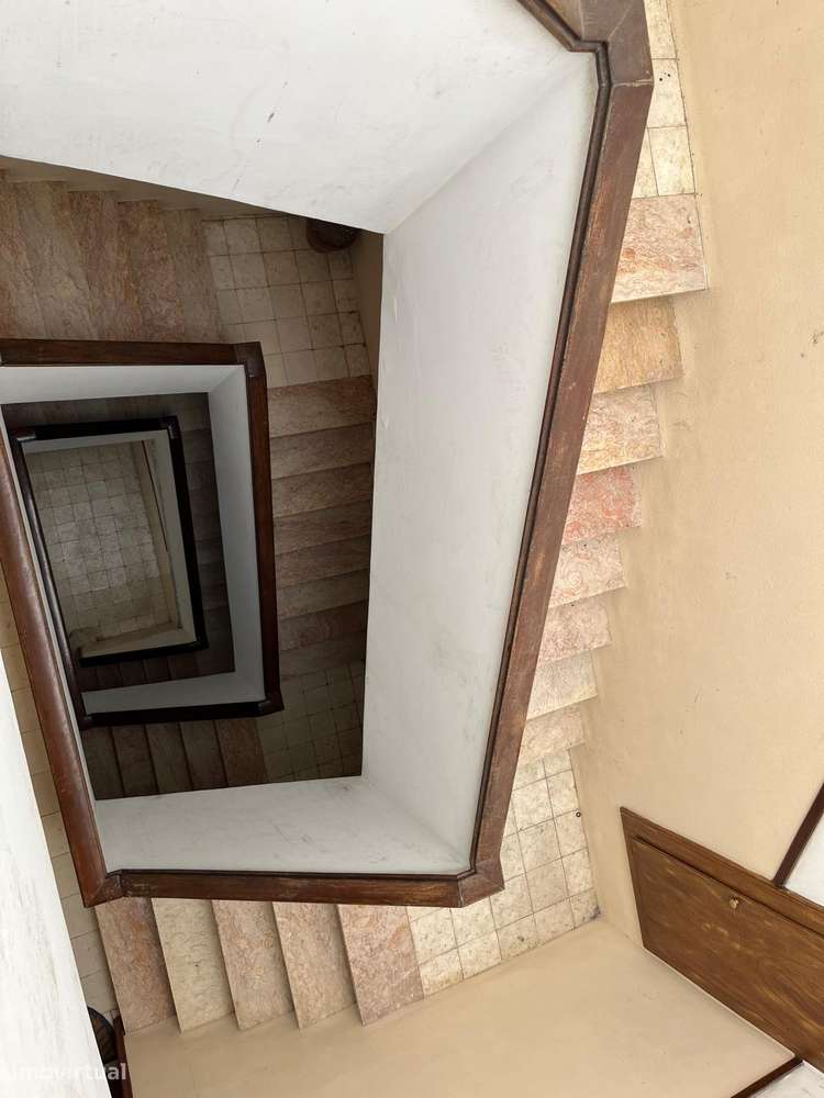 Apartamento t2 à venda na Rua General Humberto Delgado - Grande imagem: 4/16