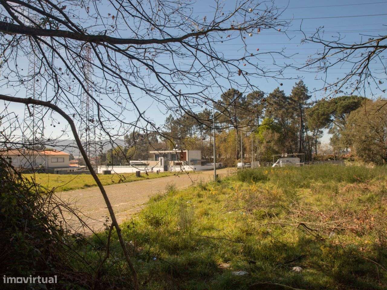 Oportunidade para construção - terreno com 5587 m² - Grande imagem: 5/13