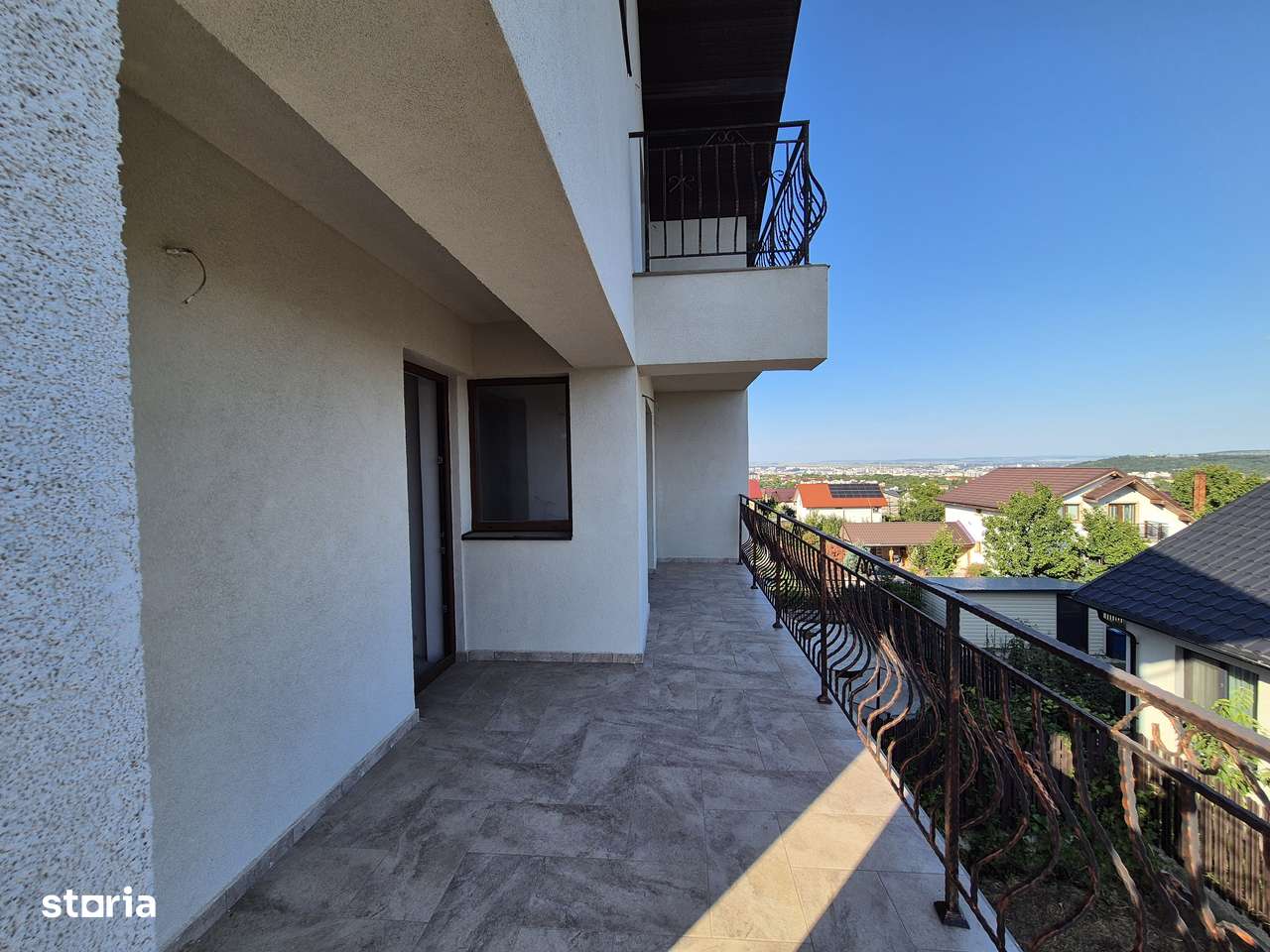 VILA D+P+E+M 6 camere, 314mp, TEREN 450mp, CUG-Valea Adanca - Imagine principală: 3/15