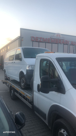 Dezmembram Volkswagen Transporter  T 5 2.5 TDI an fabr. 2008 - 2