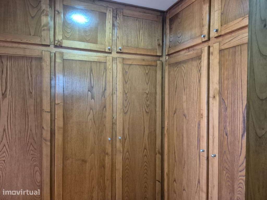 Moradia T4 com Suite, Jardim e Garagem - Centro de Ponte de Lima-19