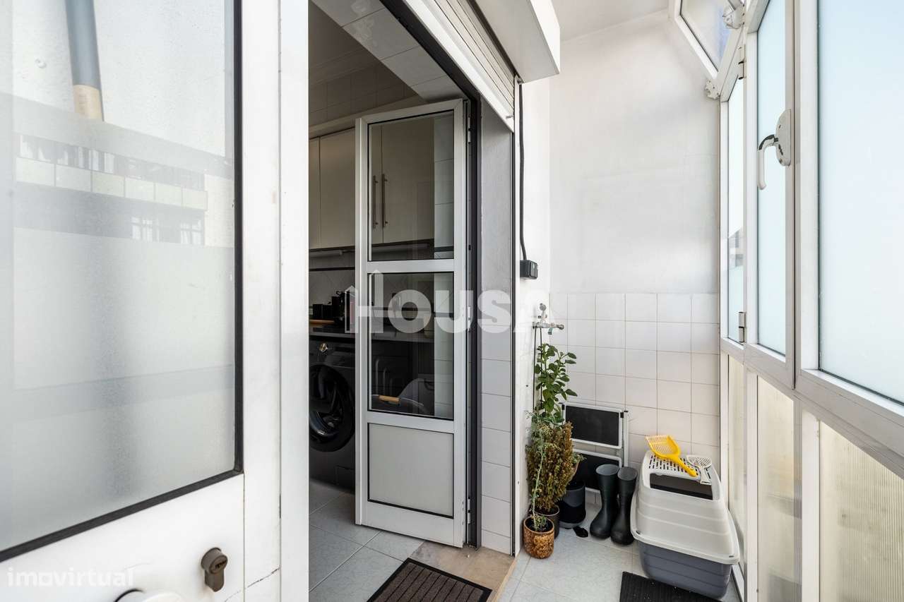Apartamento T3 com Sótão, Garagem e Terraço – Nova Leiria-24