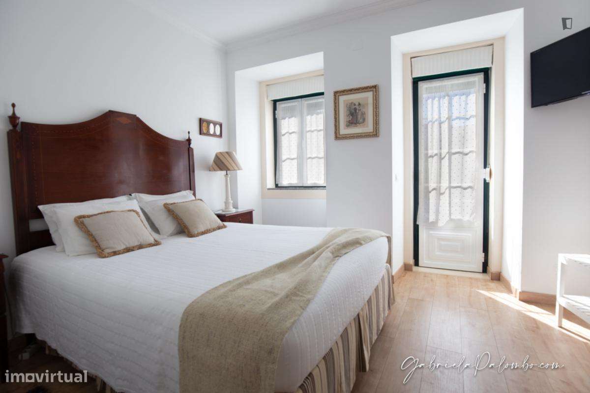 Quarto - localizado em Estrela Lisbon - Grande imagem: 4/9