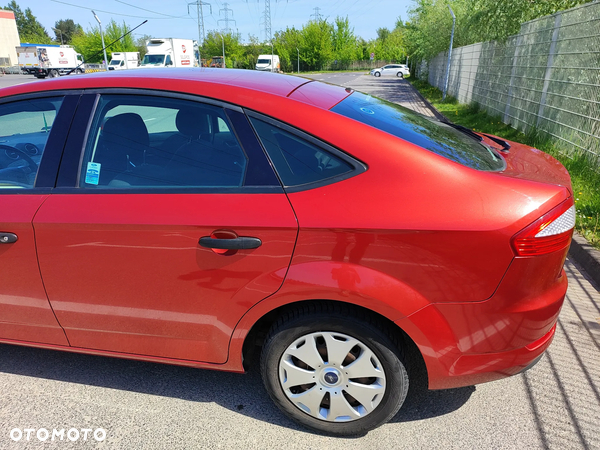 Ford Mondeo 1.6 Silver X - 29