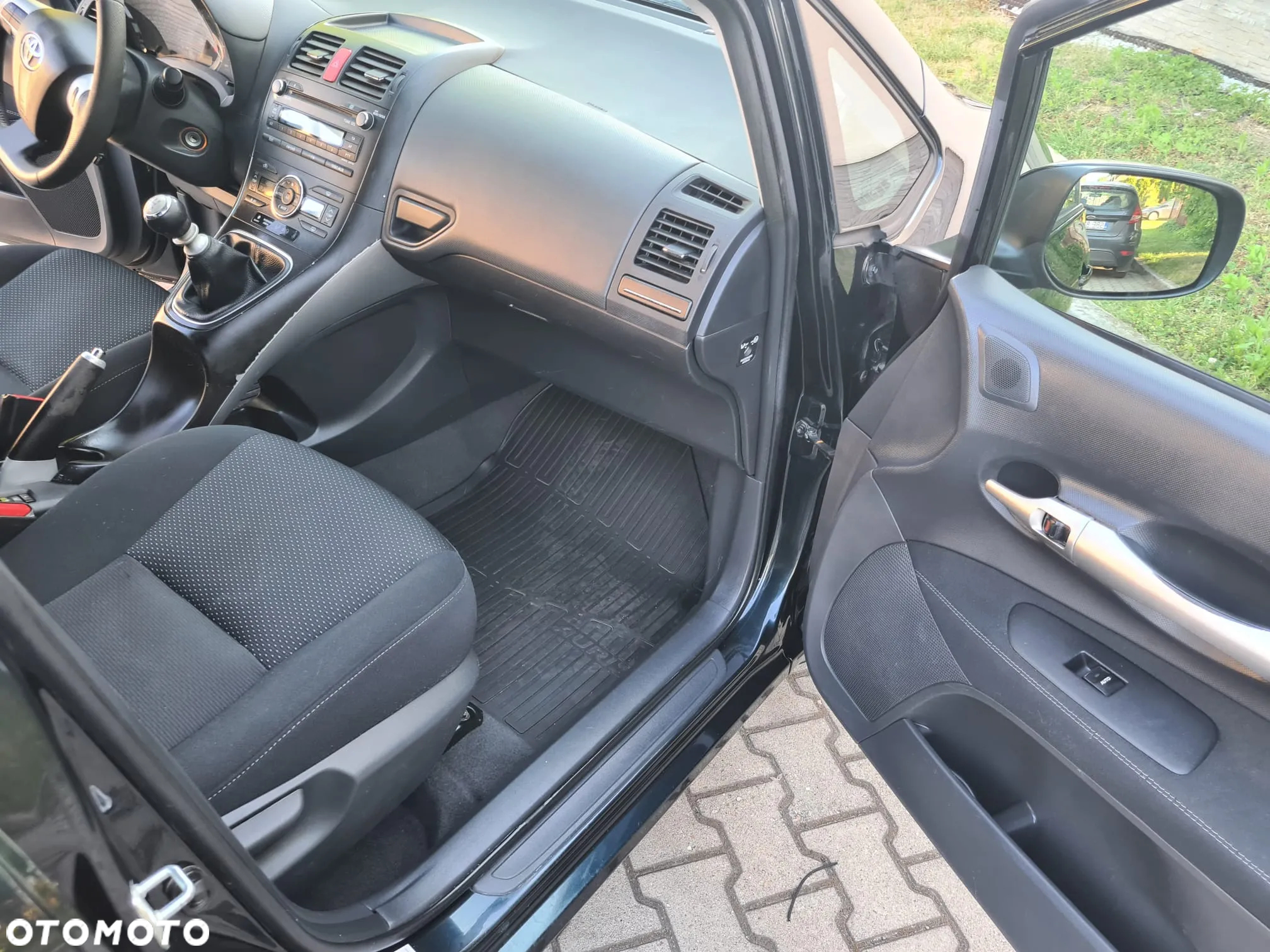 Toyota Auris 1.6 Dynamic - 9