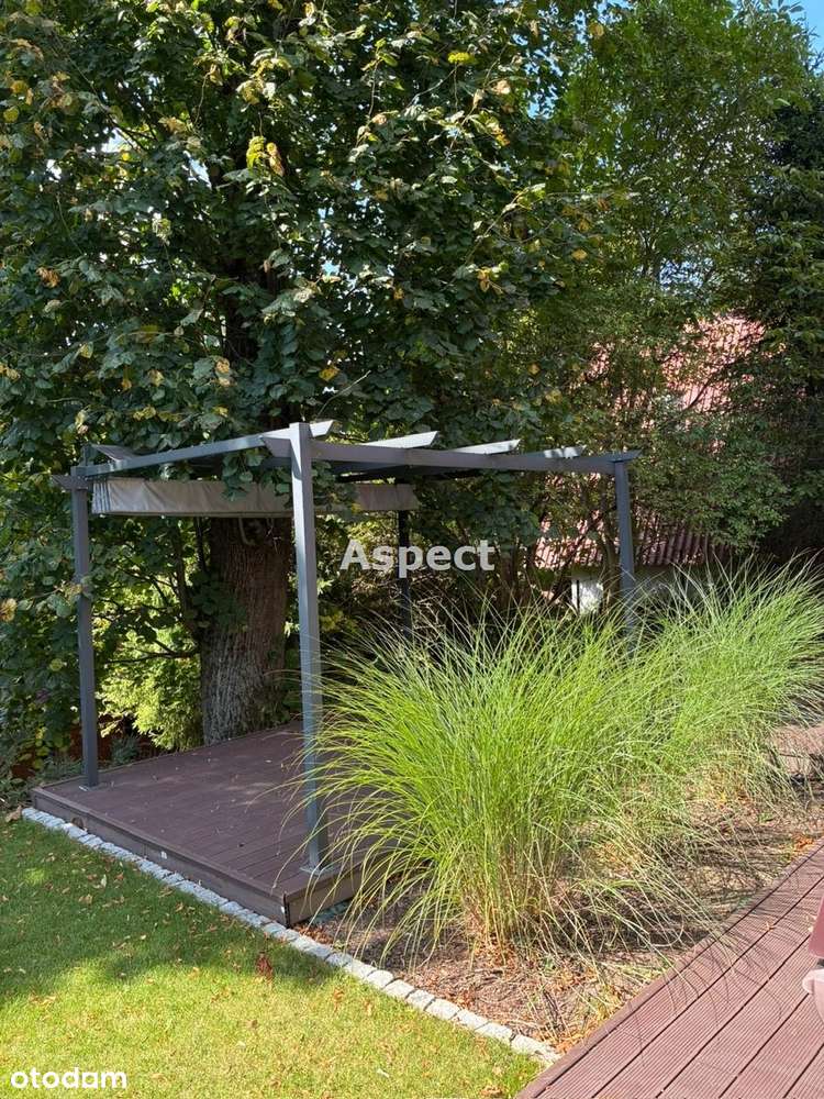 Dom w górach z basenem i dużą działką-7