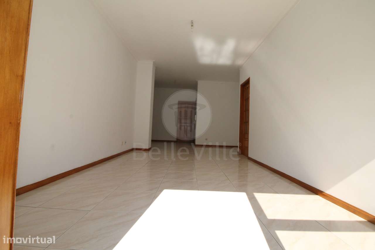 Apartamento T1+1, para arrendamento, com cozinha equipada, Maximinos - Grande imagem: 4/29