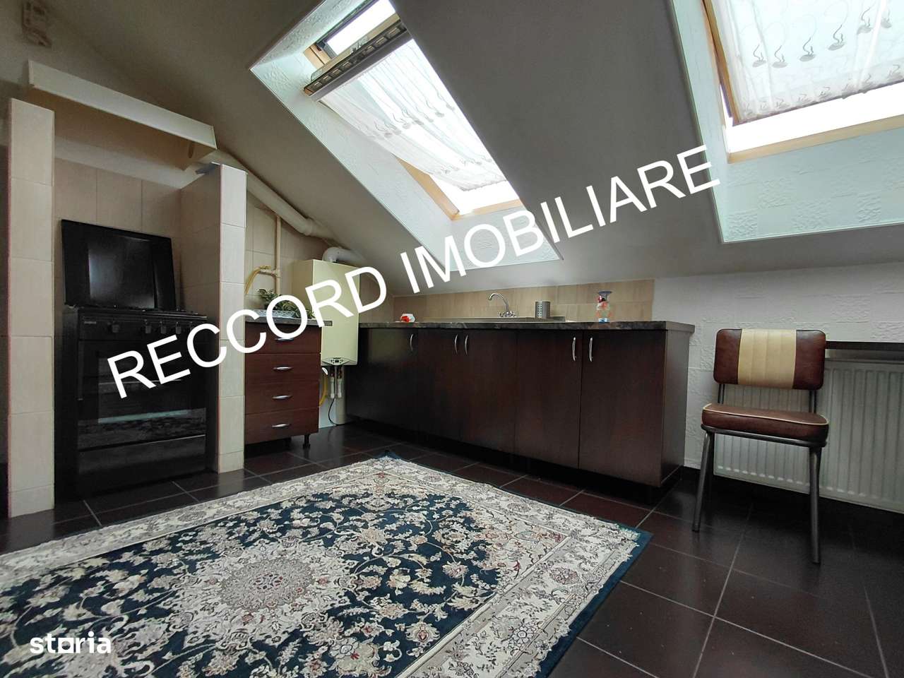 Apartament 2 cam decomandate Str.Florilor Floresti - Imagine principală: 2/10