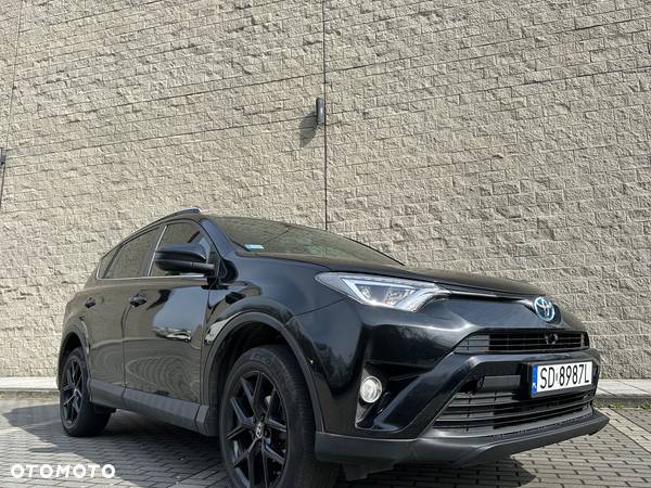 Toyota RAV4 2.5 XLE - 16