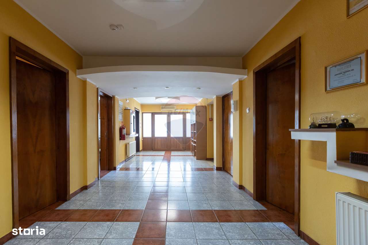 Spațiu comercial de 944 mp de închiriat, zona Șerbănești - Imagine principală: 3/20