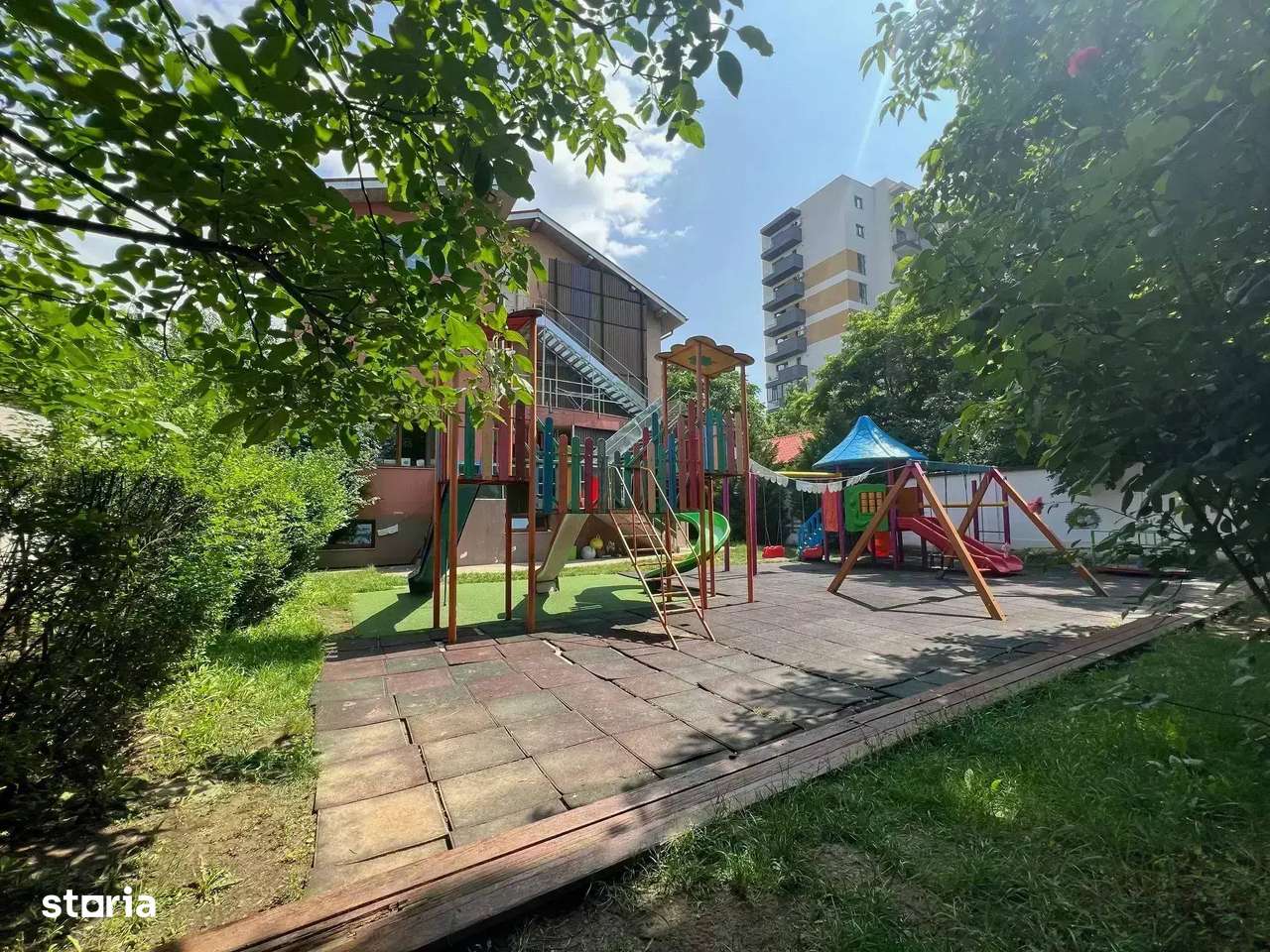 Vila 11 Camere De Inchiriat Militari Metrou-Pacii Curte 600 mp - Imagine principală: 4/20