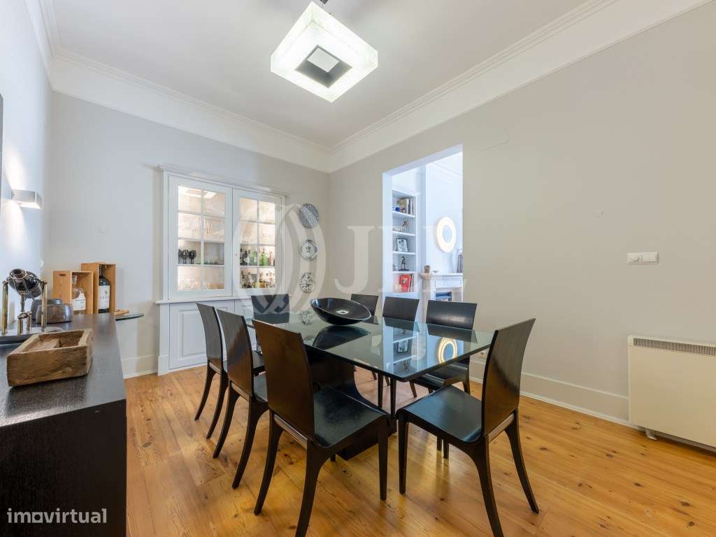 Apartamento T4 com garagem, no Chiado, em Lisboa-11