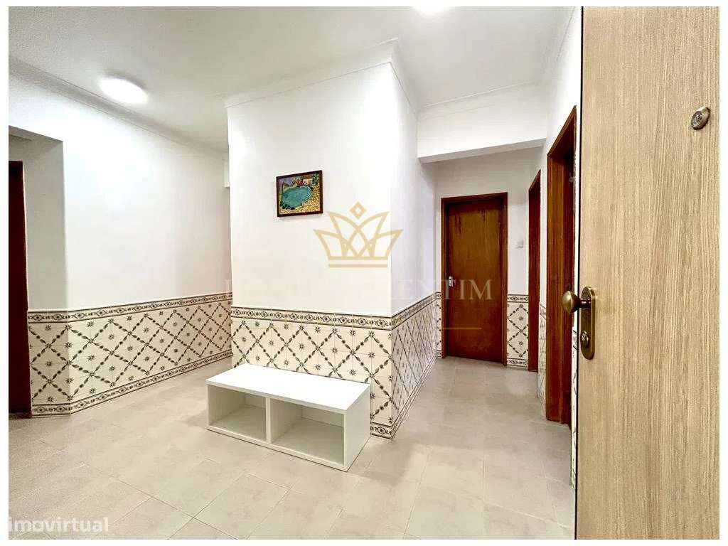 Apartamento T3 com 93 m² de área útil no Centro do Laranjeiro | Pot... - Grande imagem: 2/21